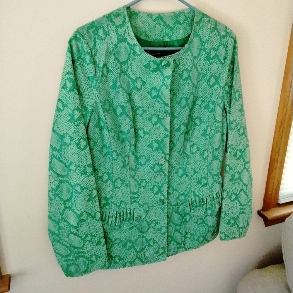 Chi By Falchi genuine Leather woman's jacket size medium tribal pattern
